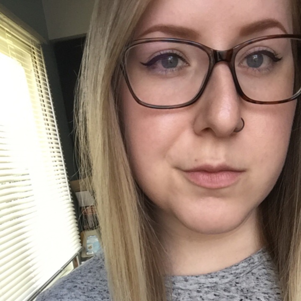 Meet your Posher, Ashley